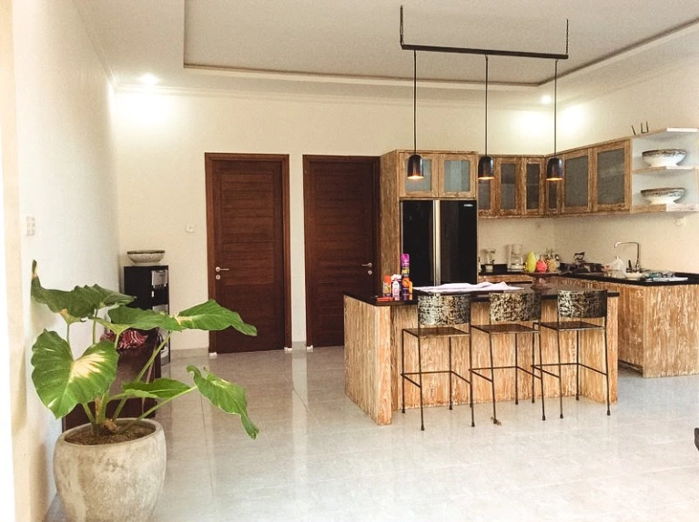 Private Ensuite Room for Rent – Paddy's Sunset Villa, 3-bed villa for rent in Canggu – photo 8 of 13