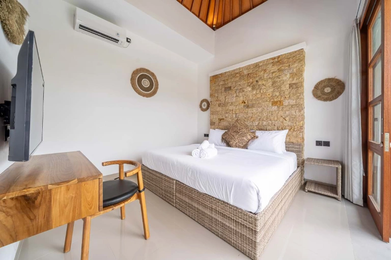 Brand New 3BR Villa at Central Berawa, 3-bed villa for rent in Canggu – photo 7 of 15