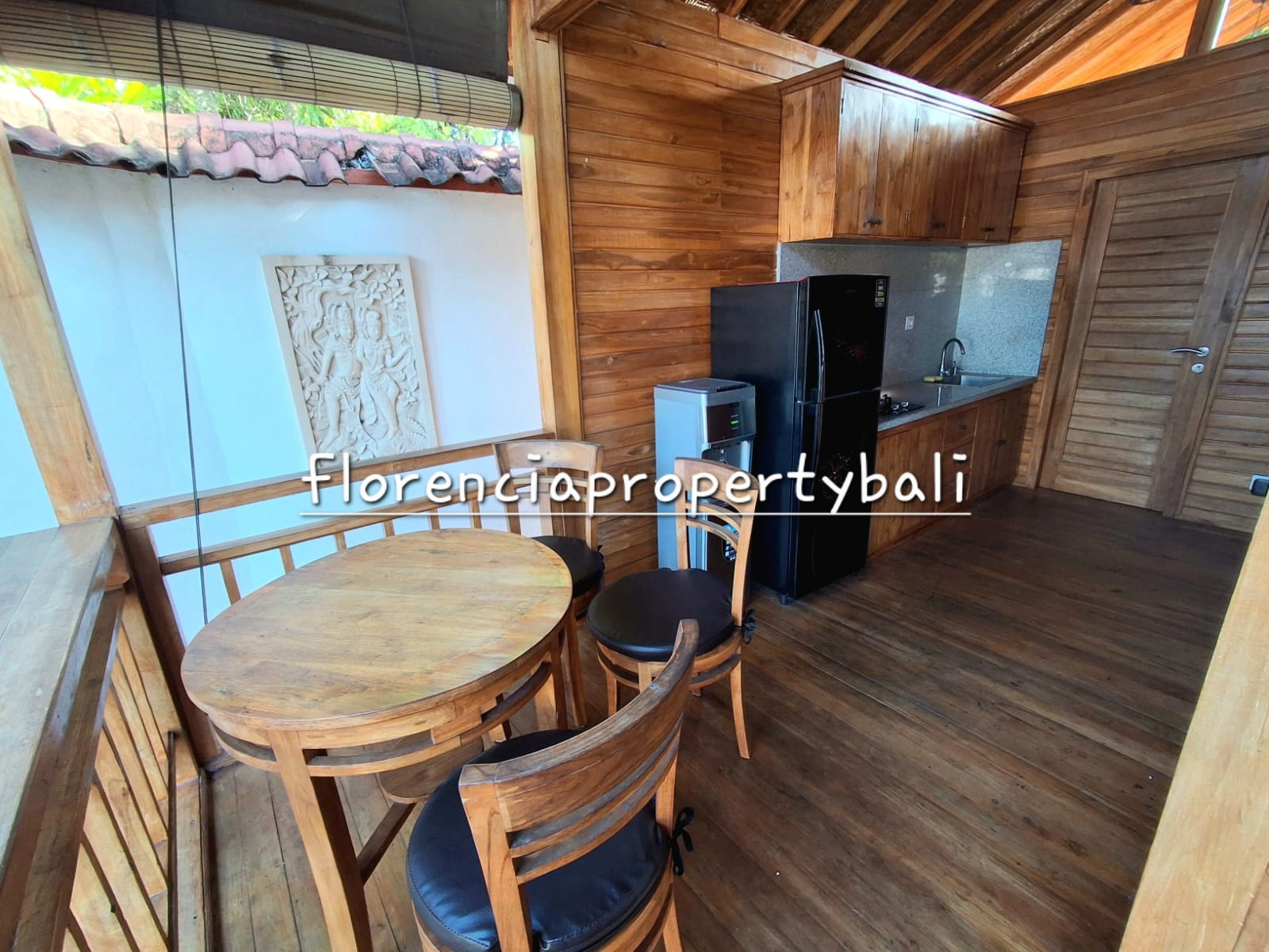 Sanur Villa | Wooden Style | 2 Bedrooms for Yearly Rental, 2-bed villa for rent in Sanur – photo 7 of 15