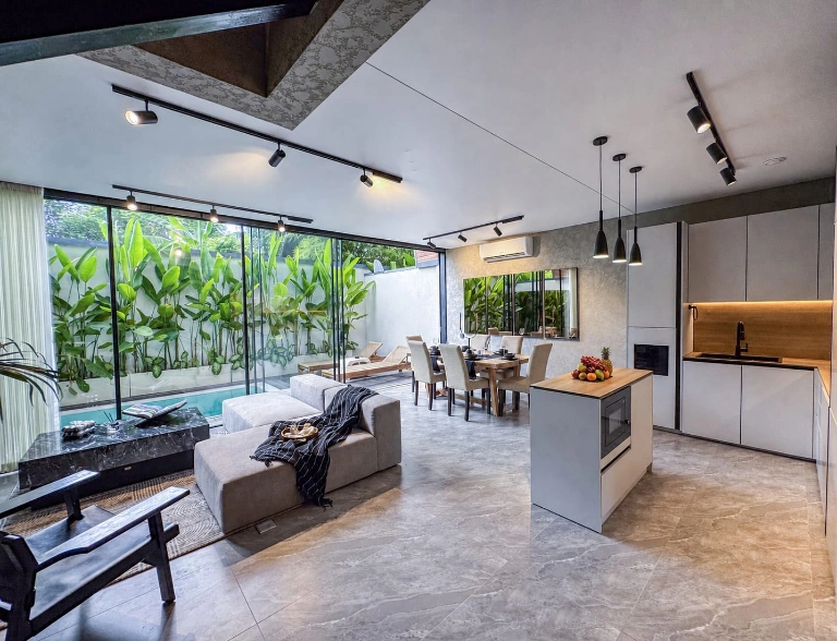 Luxury Loft 2 Bedroom Townhouse in Umalas, 2-bed villa for rent in Canggu – photo 4 of 15