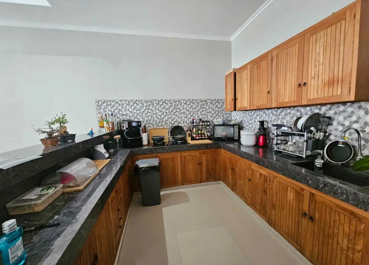 3BR Villa Family at Kerobokan near Kiddy School, 3-bed villa for rent in Seminyak – photo 4 of 15