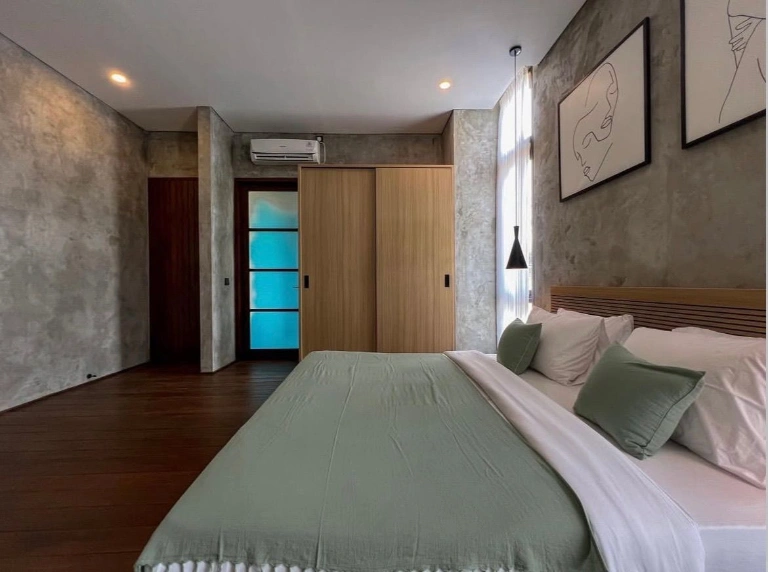 Loft 2BR Villa w/ Rooftop Patio and Rice Field Views, 2-bed villa for rent in Pererenan – photo 11 of 15