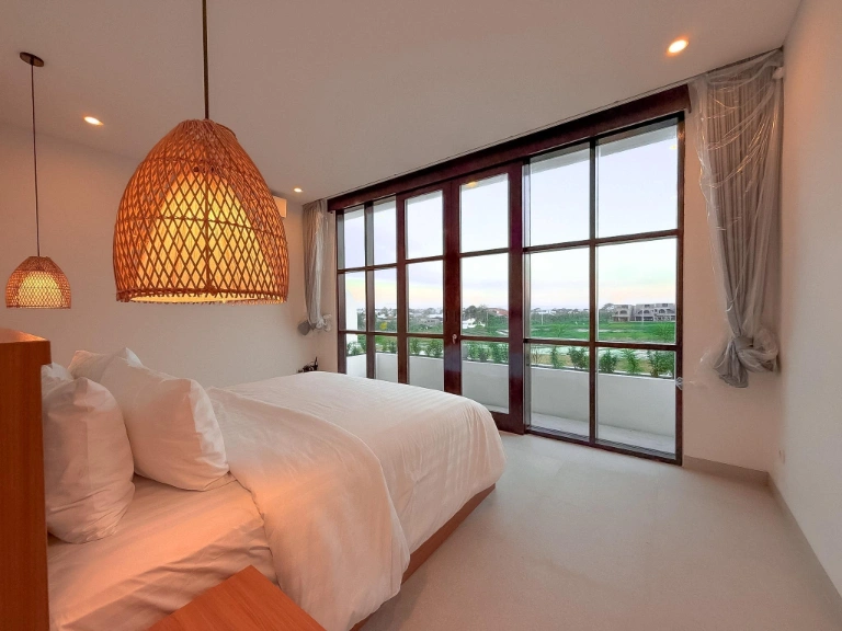 Modern 3 Bedroom Villa for Rent in Seseh, Bali, 3-bed villa for rent in Seseh – photo 5 of 15