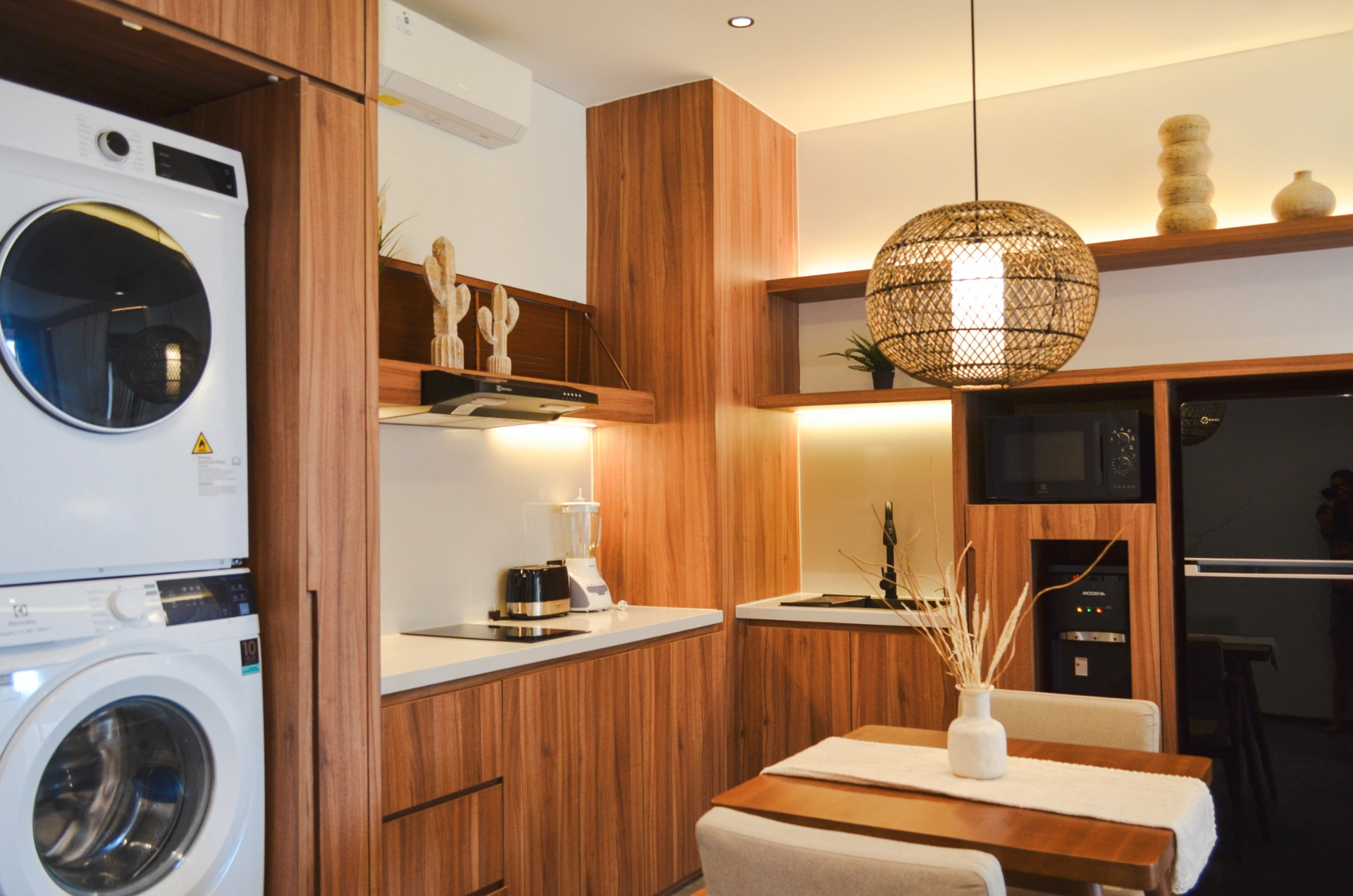 Kammora Living Apartment - Standard Double Bed, 1-bed villa for rent in Canggu – photo 3 of 15