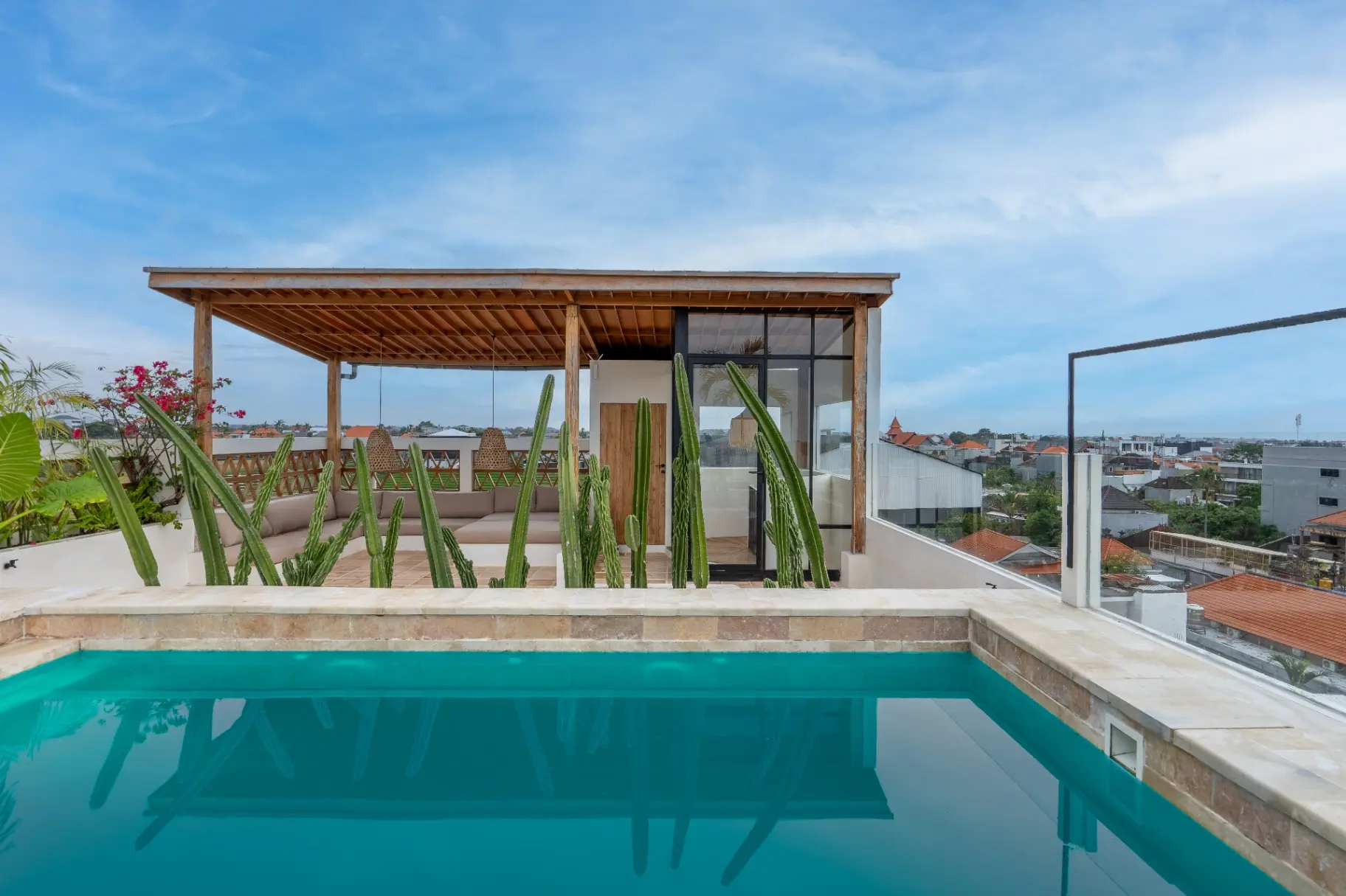 Leo Villa - 2 Bedroom with Rooftop Pool, Berawa, 2-bed villa for rent in Canggu – photo 2 of 15