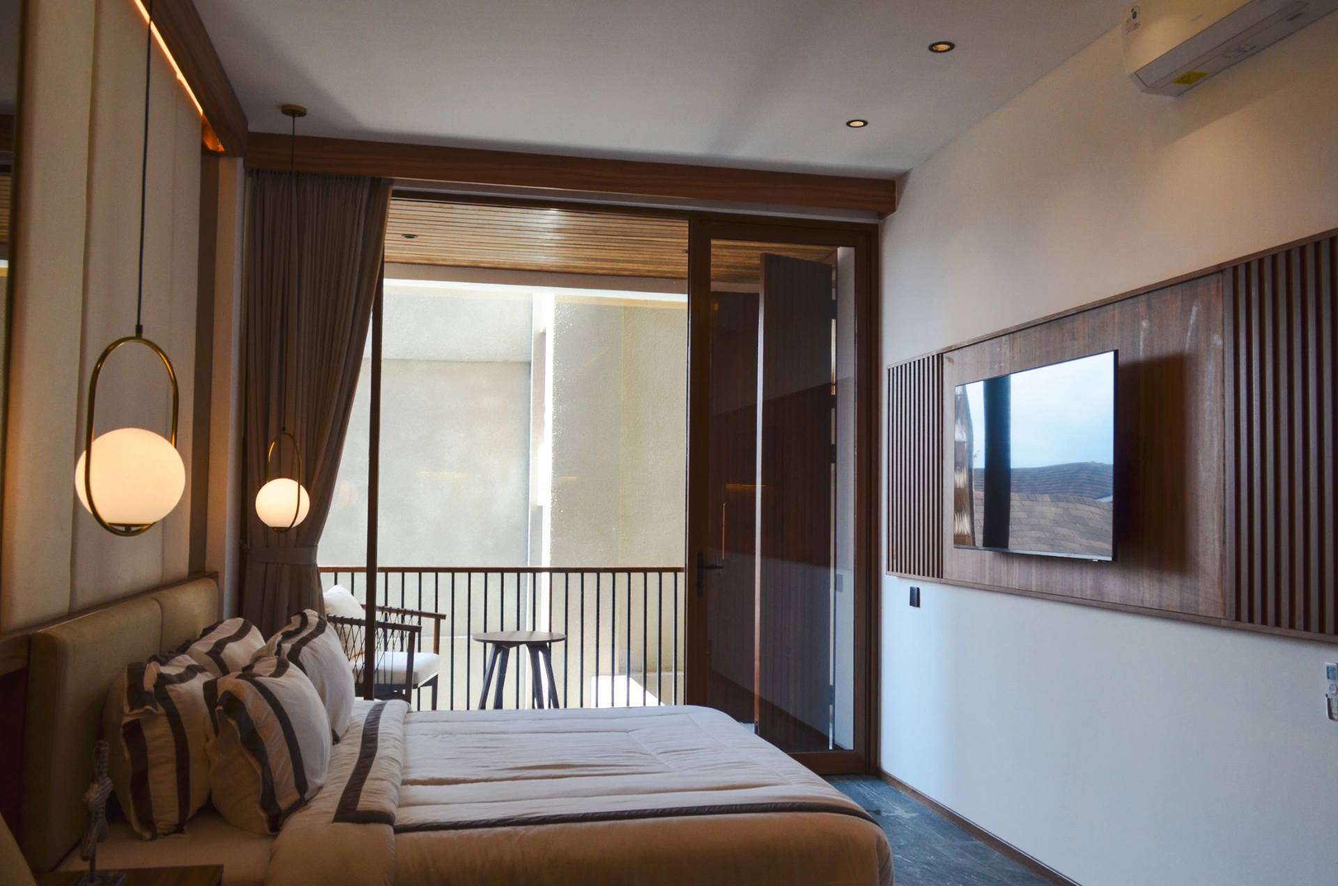 Kammora Living Apartment - Standard Double Bed, 1-bed villa for rent in Canggu – photo 2 of 15