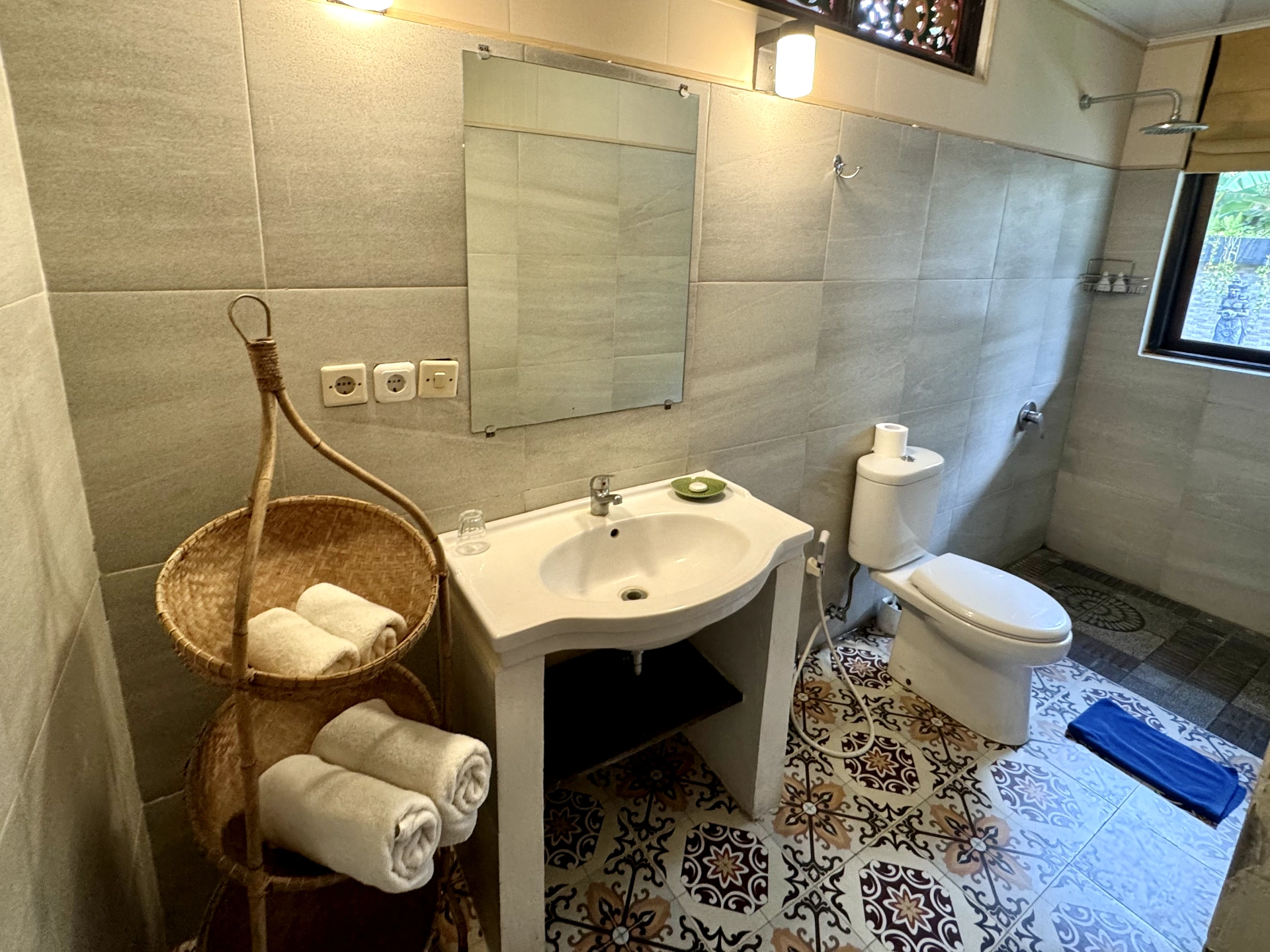 Traditional Villa 5BR near Seseh, 5-bed villa for rent in Seseh – photo 10 of 15
