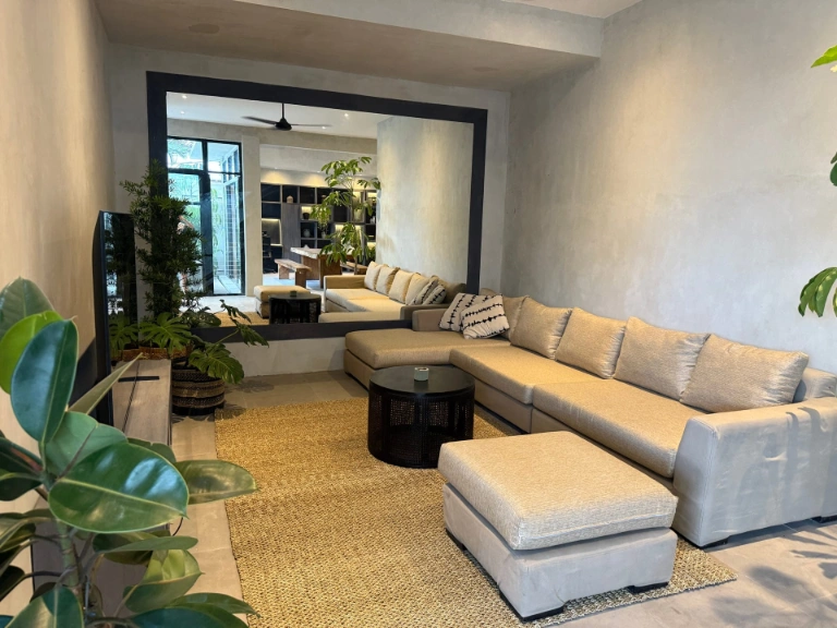 Breezy 3BR Villa w/ Private Pool and Home Office, 3-bed villa for rent in Canggu – photo 10 of 10