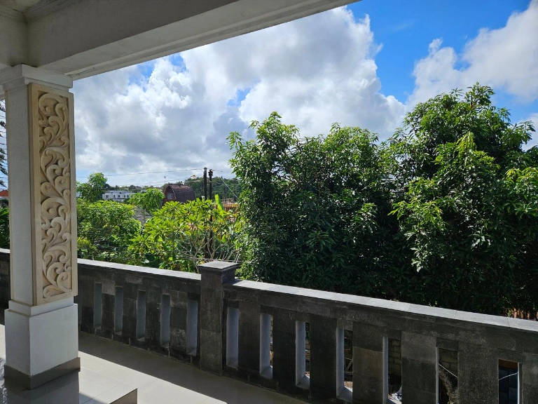 Stylish 3BR Guesthouse in Ungasan - Perfect for Family & Groups, 3-bed villa for rent in Uluwatu – photo 9 of 12