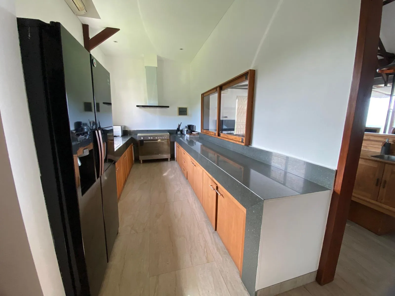 Villa Pertama - Huge 4 Bedroom Villa with Stunning Ocean View in Ungasan, 4-bed villa for rent in Uluwatu – photo 4 of 15