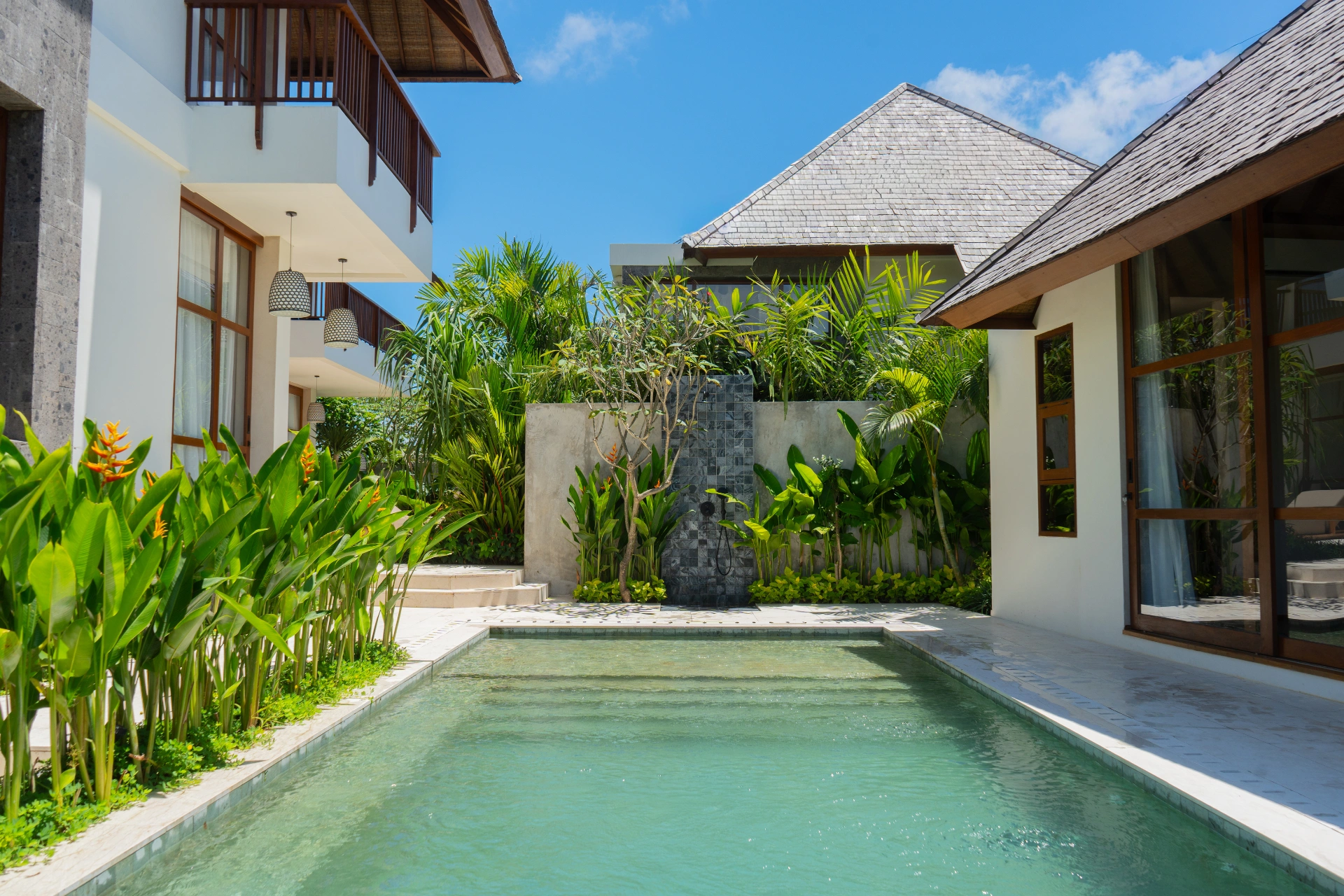 6 Bedroom Brand New Luxury Villa in Nyanyi, 6-bed villa for rent in Pererenan – photo 2 of 15