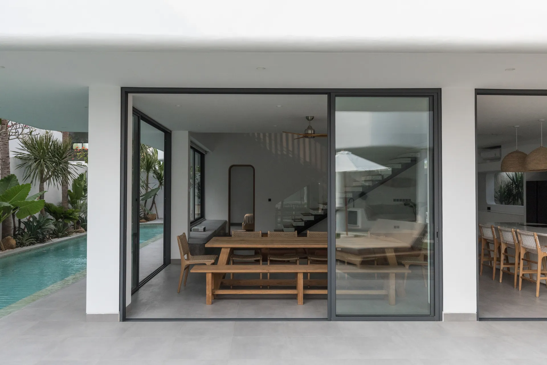5 Bedroom Luxury Villa in Berawa, 5-bed villa for rent in Canggu – photo 7 of 15
