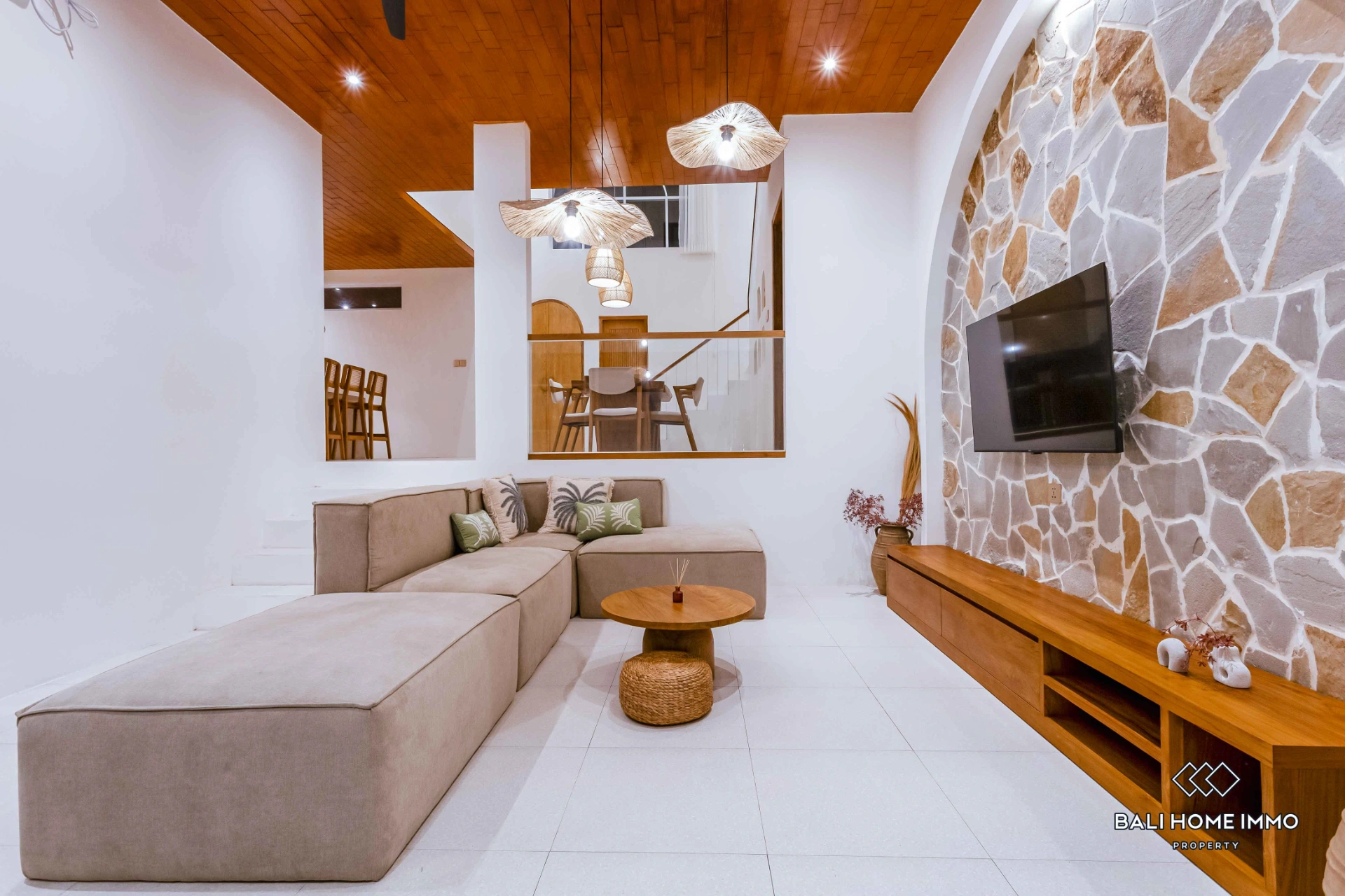 Brand New 3 Bedrooms Villa in Ungasan, 3-bed villa for rent in Uluwatu – photo 2 of 10