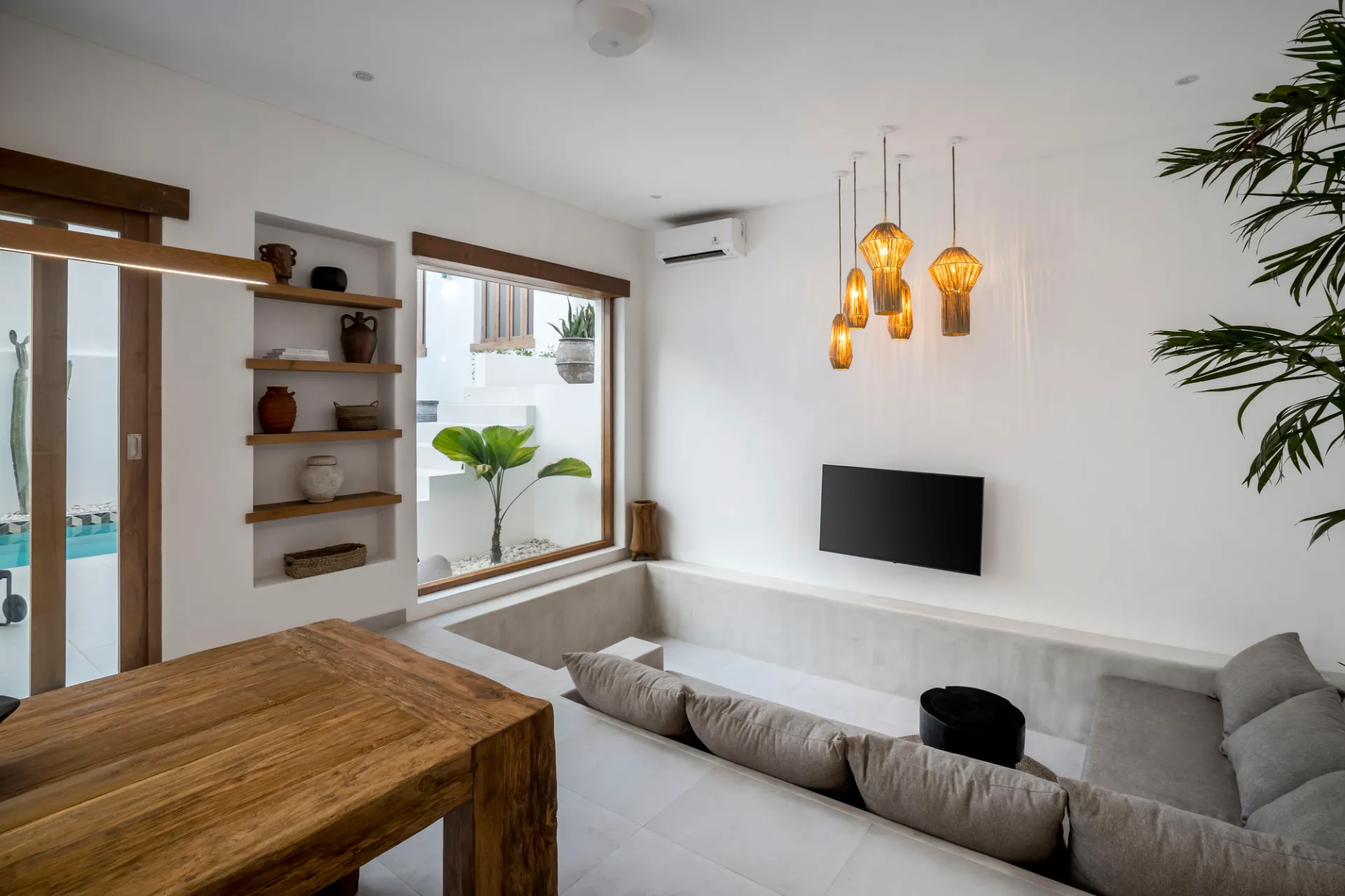 OASI 1 - Tropical Luxury 3 BR w/ Pool View, Bingin Beach, 3-bed villa for rent in Uluwatu – photo 4 of 15