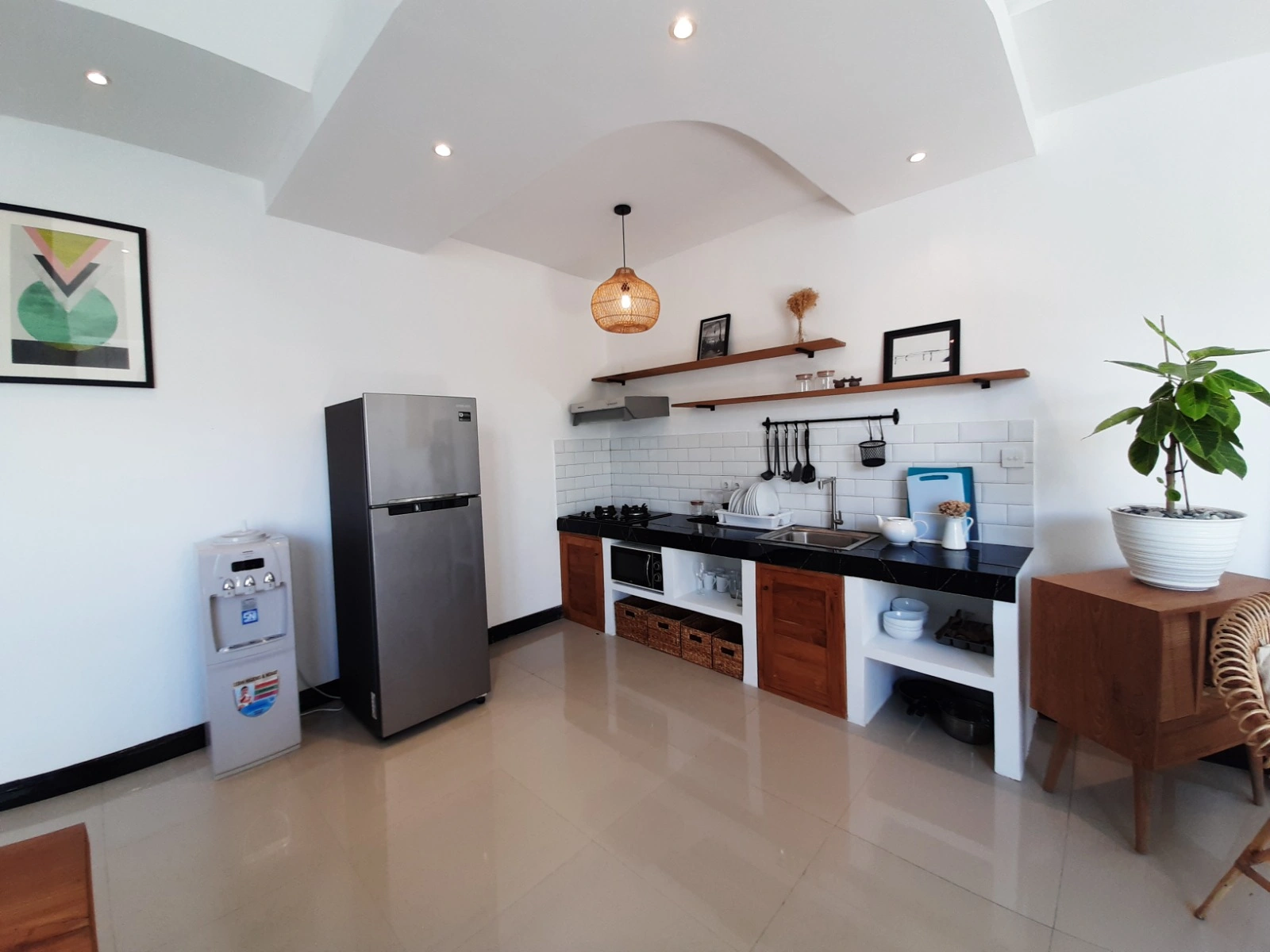 Tropical Homie Villa New Renovated in Seminyak, 2-bed villa for rent in Seminyak – photo 10 of 15