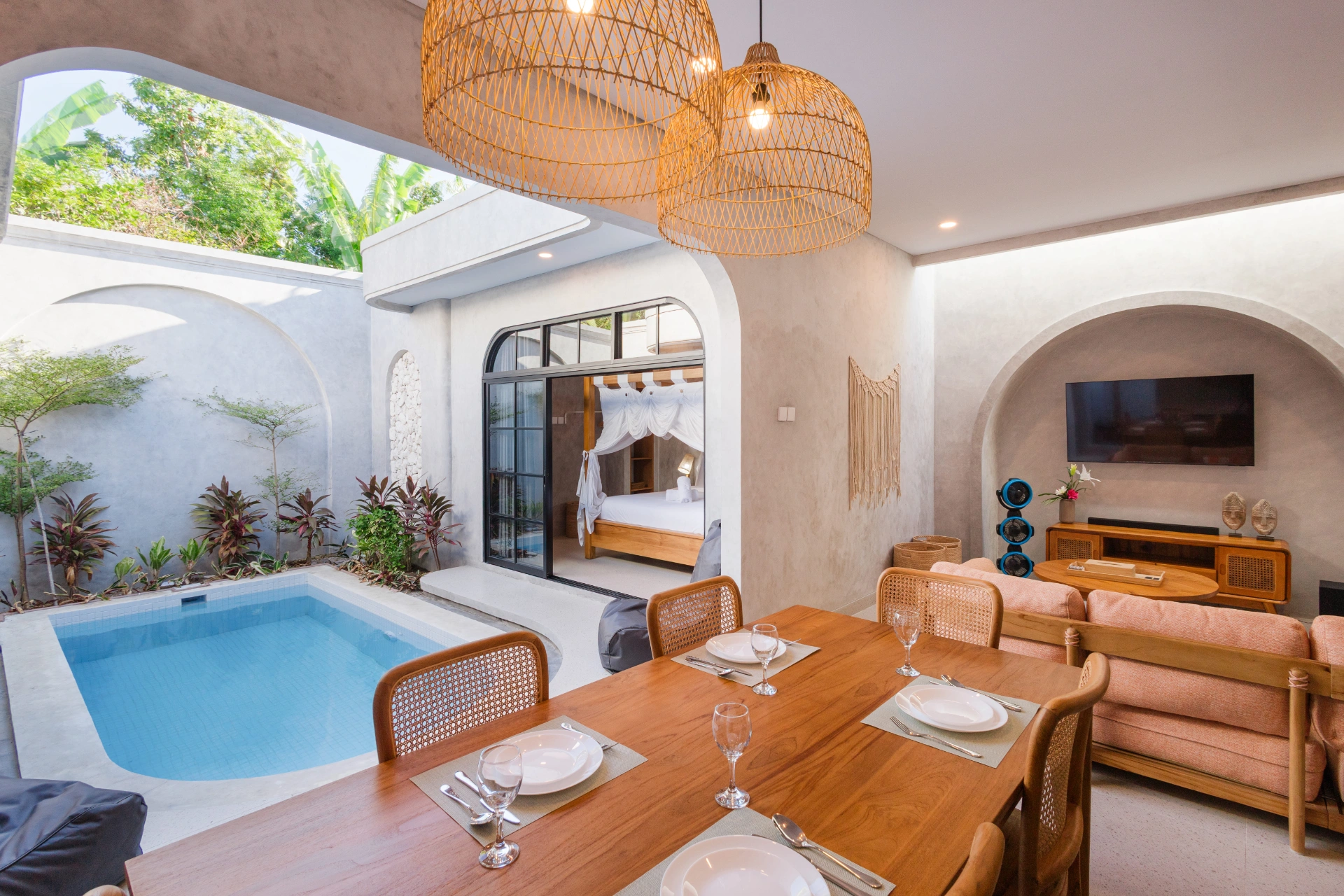 Sun - Brand New 2BR Villa Seminyak | Pool & Near Beach, 2-bed villa for rent in Seminyak – photo 4 of 15