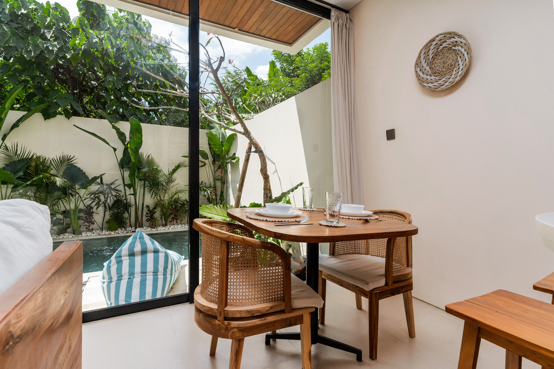 Remote Work 1BR Villa with Private Pool & Enclosed Living - North Canggu, 1-bed villa for rent in Canggu – photo 7 of 15