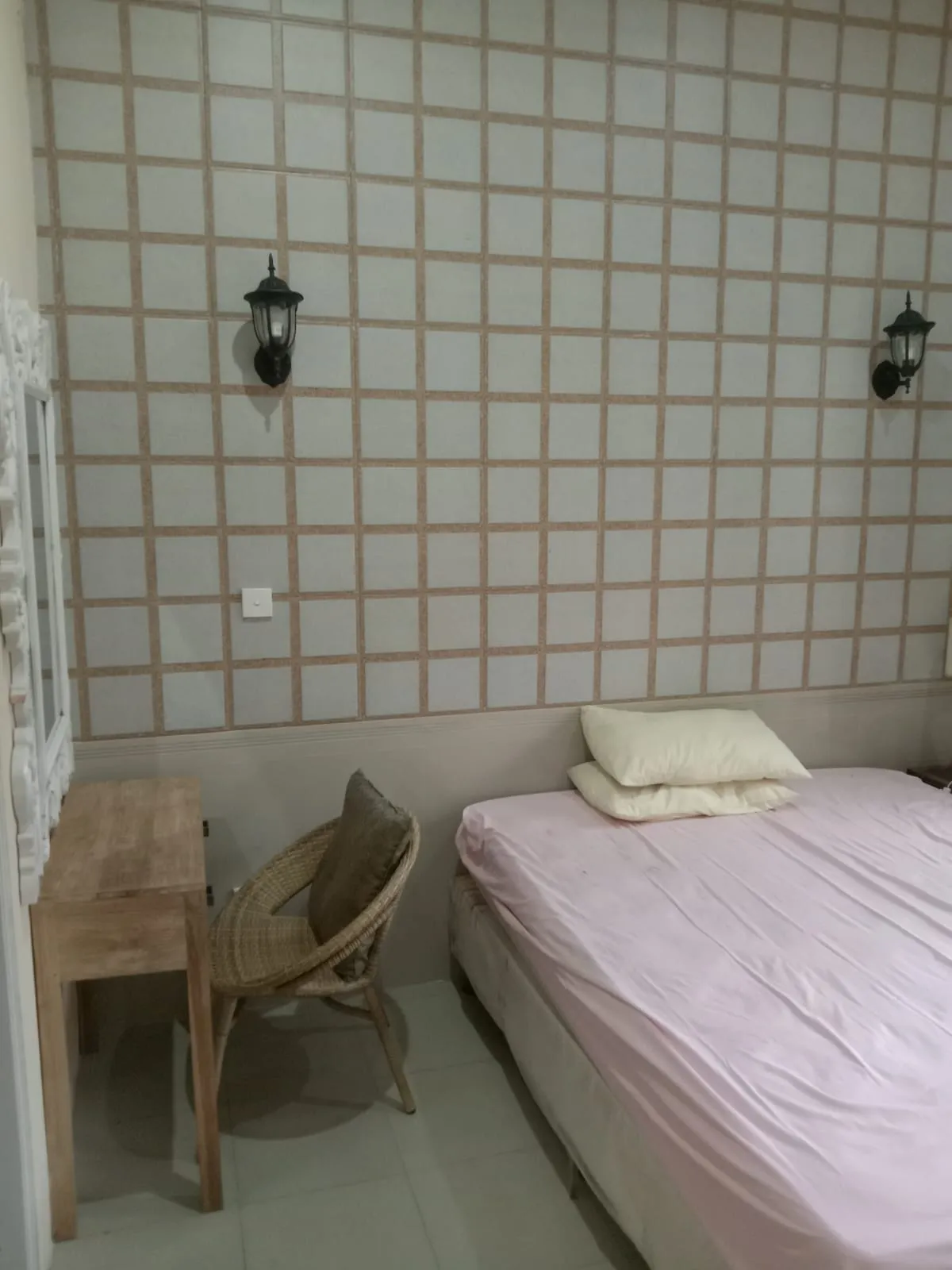 Kontemporer Style Villa at Kerobokan, 2-bed villa for rent in Kuta – photo 12 of 14