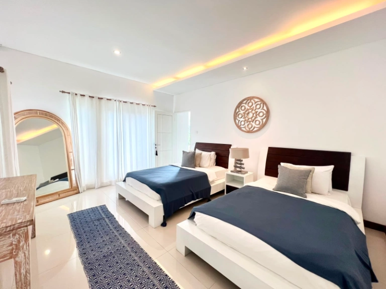 3BR Seminyak near to the Beach, Yearly Only, 3-bed villa for rent in Seminyak – photo 6 of 15