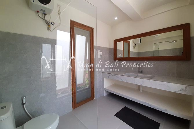 4BR Villa Fo Rent at Padonan, Canggu, 4-bed villa for rent in Canggu – photo 2 of 15