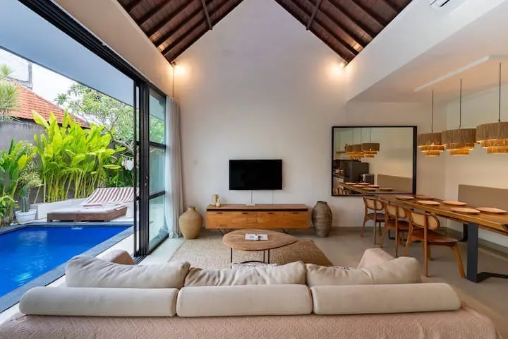 3 Bedrooms Villa Canggu Near Nirvana Life, 3-bed villa for rent in Canggu – photo 2 of 12