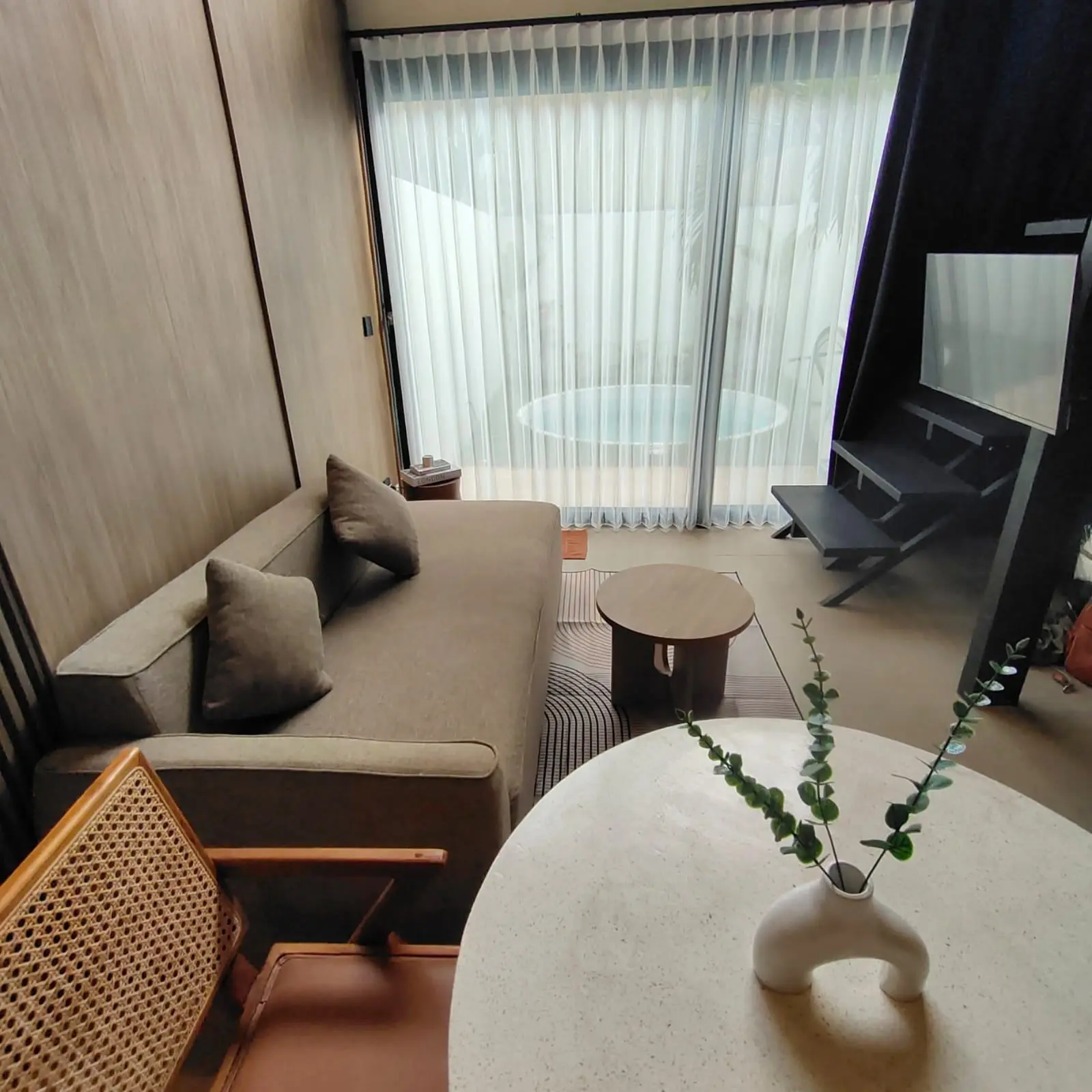 1 BR Loft Style Villa in Babakan, 1-bed villa for rent in Canggu – photo 9 of 13