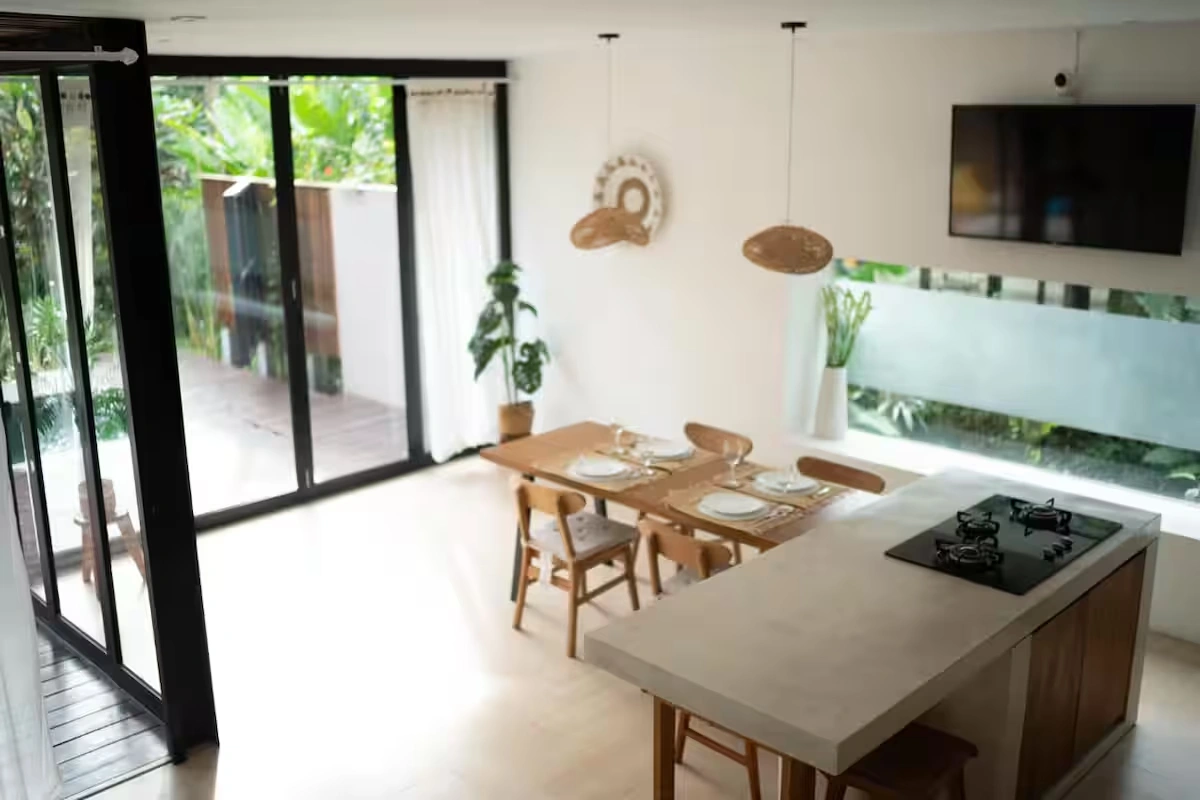 4BR Villa in Berawa Canggu, 4-bed villa for rent in Canggu – photo 12 of 15