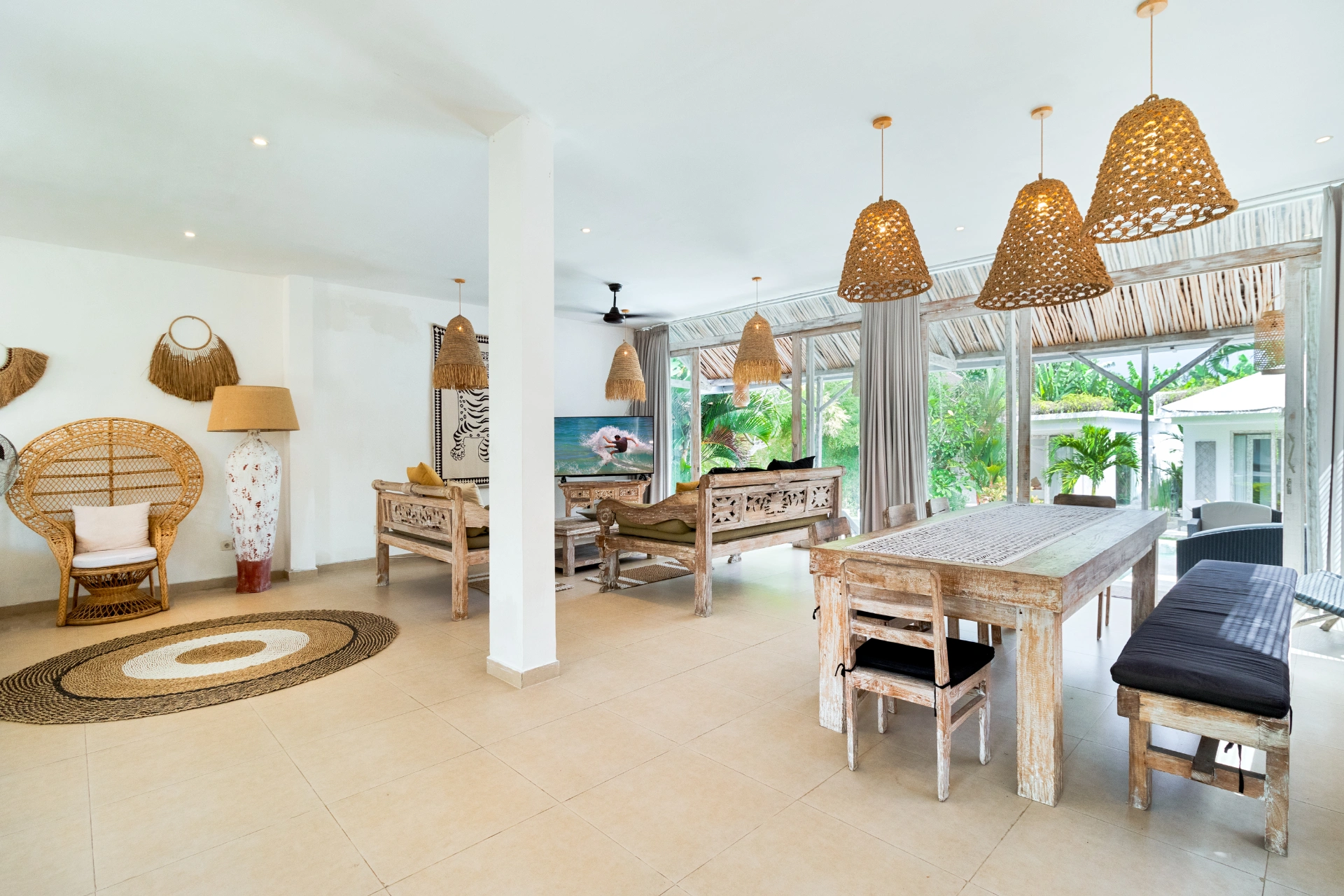 Villa Ghee - 4br Tropical Family Villa In Umalas, 4-bed villa for rent in Canggu – photo 9 of 15