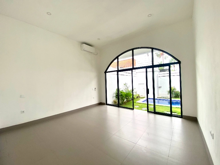 2 Bedroom Brand New Villa in Umalas Bumbak, 2-bed villa for rent in Seminyak – photo 3 of 15