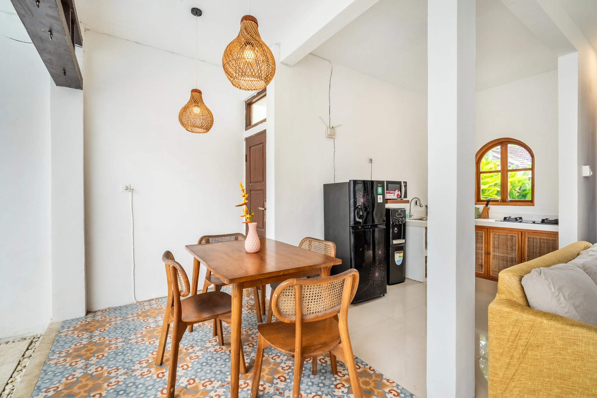 Two Bedroom Private Pool in Bhiseka Villa Jimbaran Bali, 2-bed villa for rent in Uluwatu – photo 13 of 15