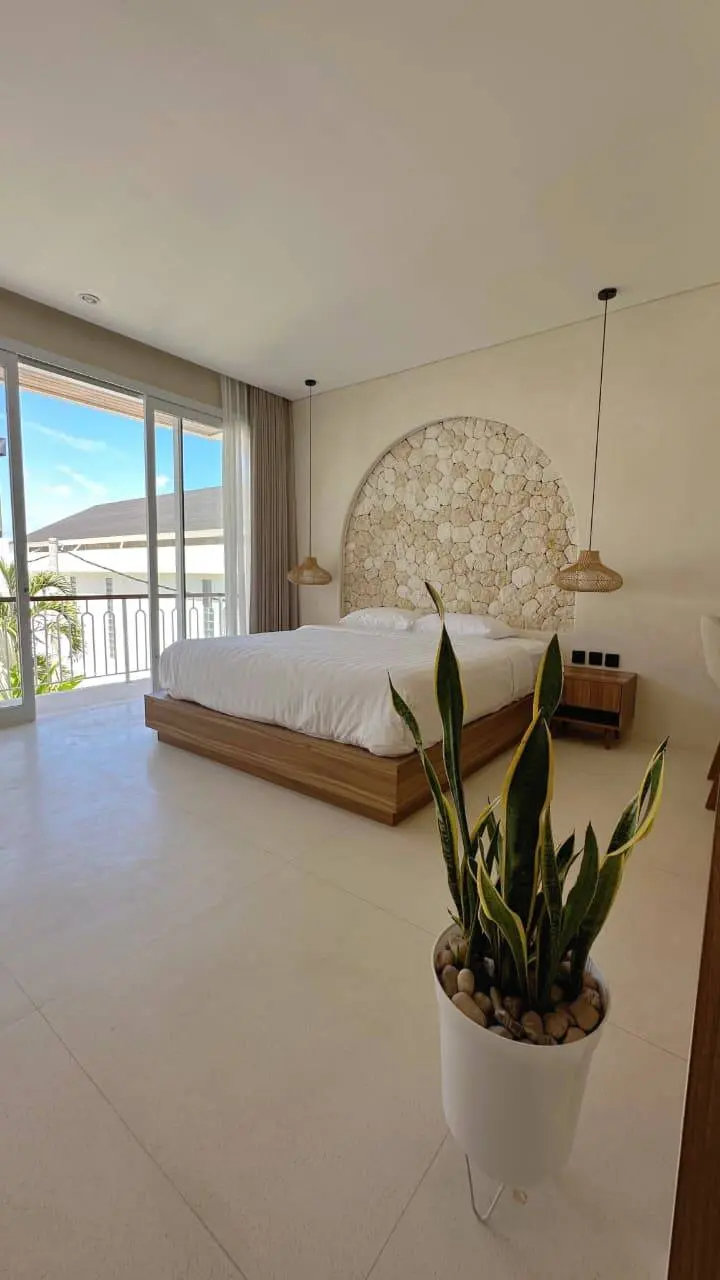 Spacious 3BR Villa w/ Private Pool and Rooftop Jacuzzi, 3-bed villa for rent in Uluwatu – photo 15 of 15