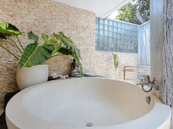 Villa For Rent 3 Bed In Tiying Tutul,Tumbak Bayuh, 3-bed villa for rent in Pererenan – photo 8 of 15