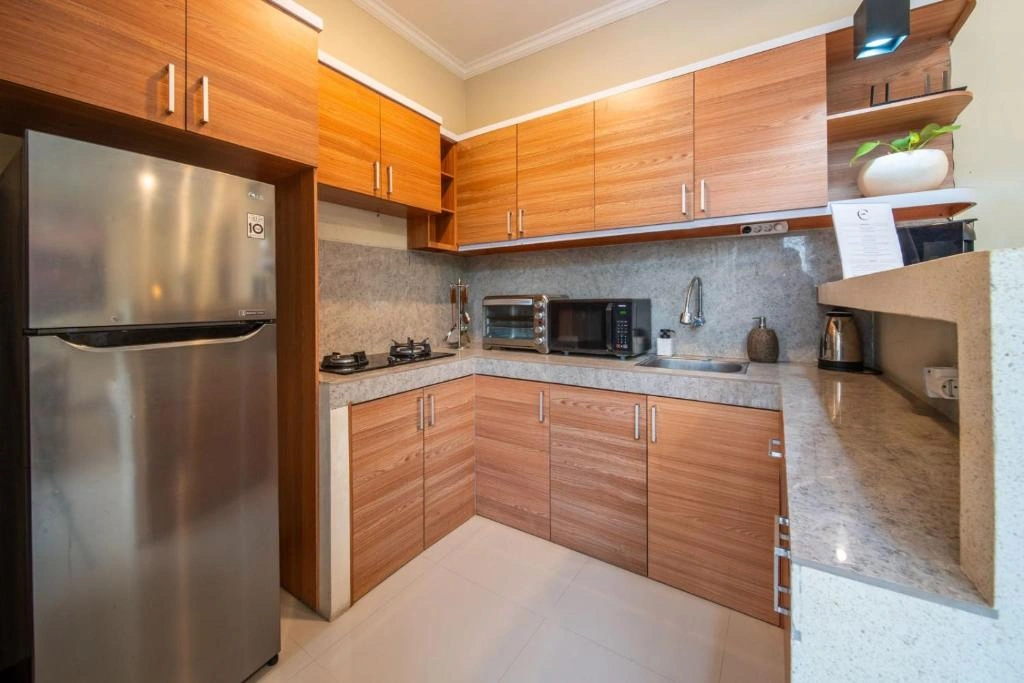 Monthly Rent Villa 4 Bedroom (Kerobokan) By Nami Bali, 4-bed villa for rent in Canggu – photo 7 of 12
