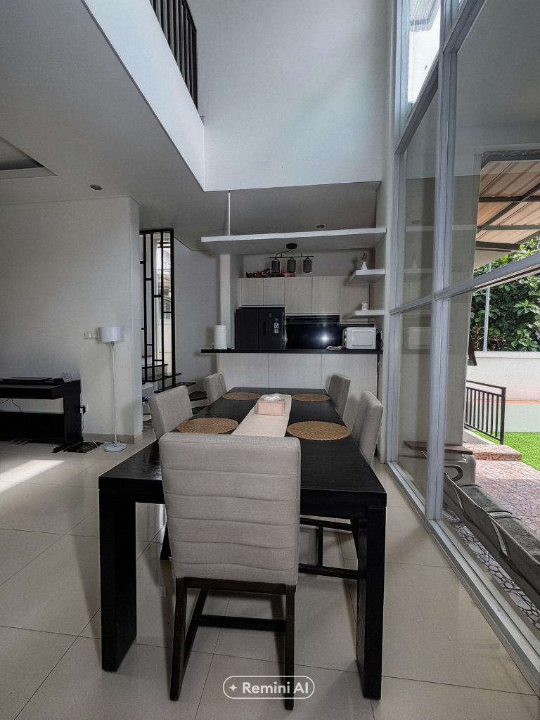 3BR Rooftop Jacuzzi BoltokVilla Near Melasti Beach, 3-bed villa for rent in Kuta – photo 6 of 15