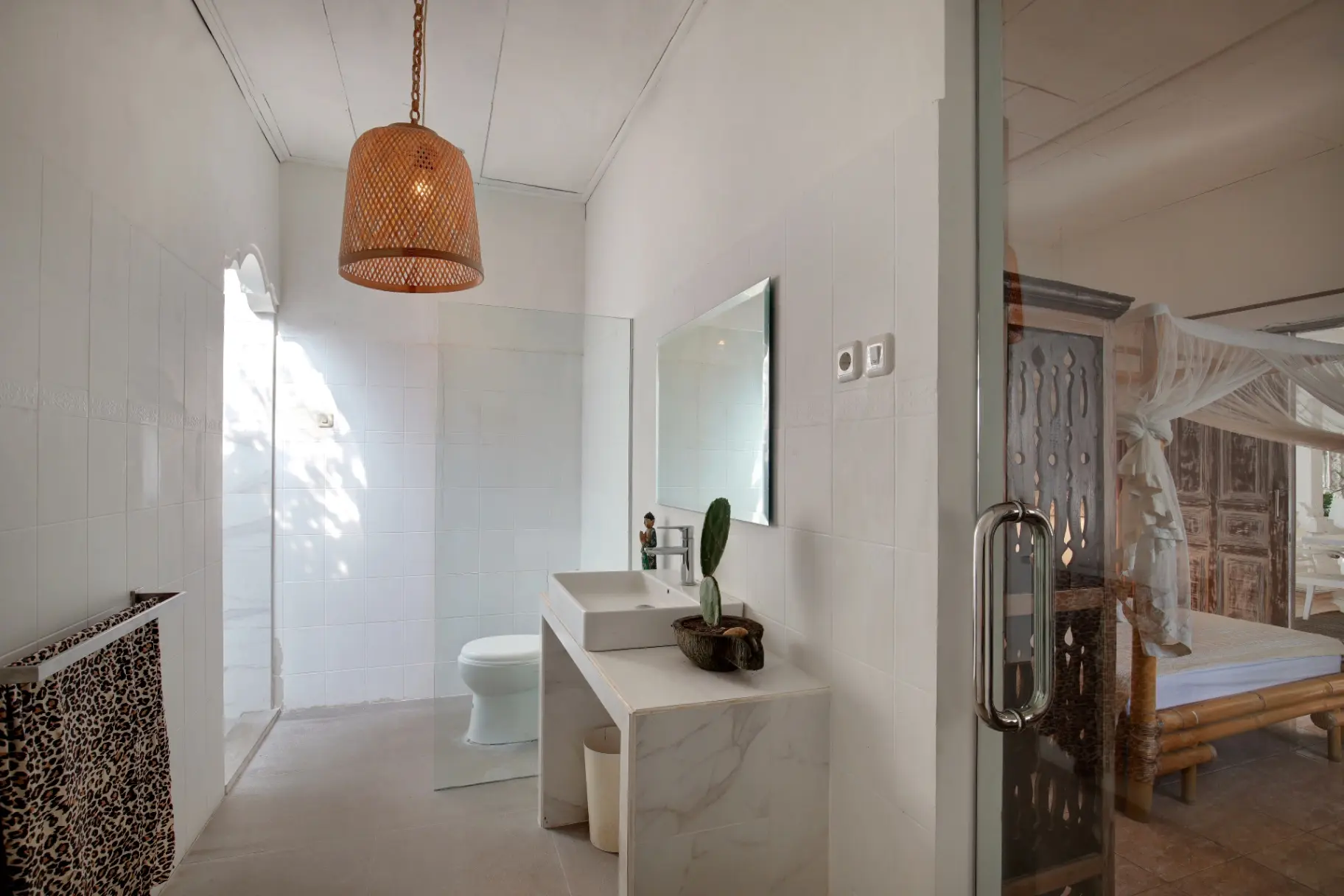 Monthly Spacious 4-Bedroom 4 bathroom Villa Opposite French School – Umalas, 4-bed villa for rent in Seminyak – photo 10 of 15