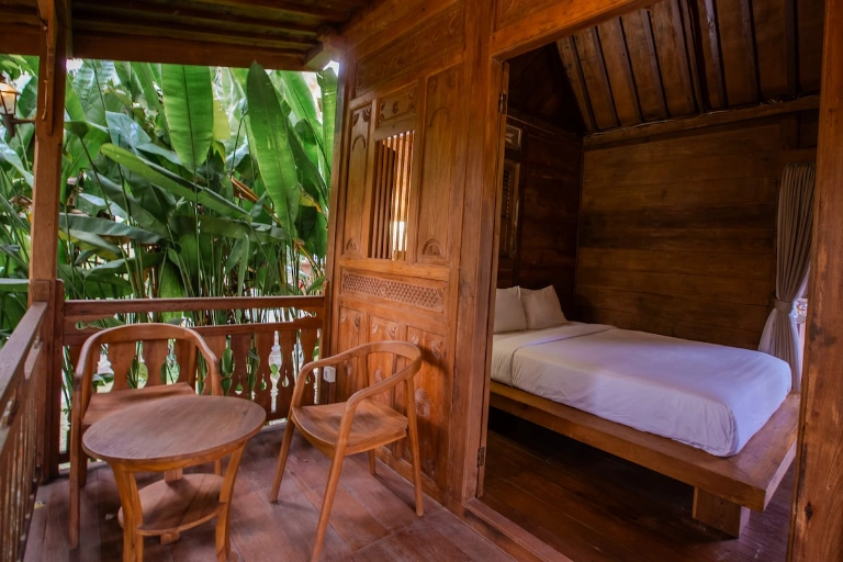 Swara Tenang a Cozy Wooden with Peaceful Vibes, 2-bed villa for rent in Tabanan – photo 3 of 15