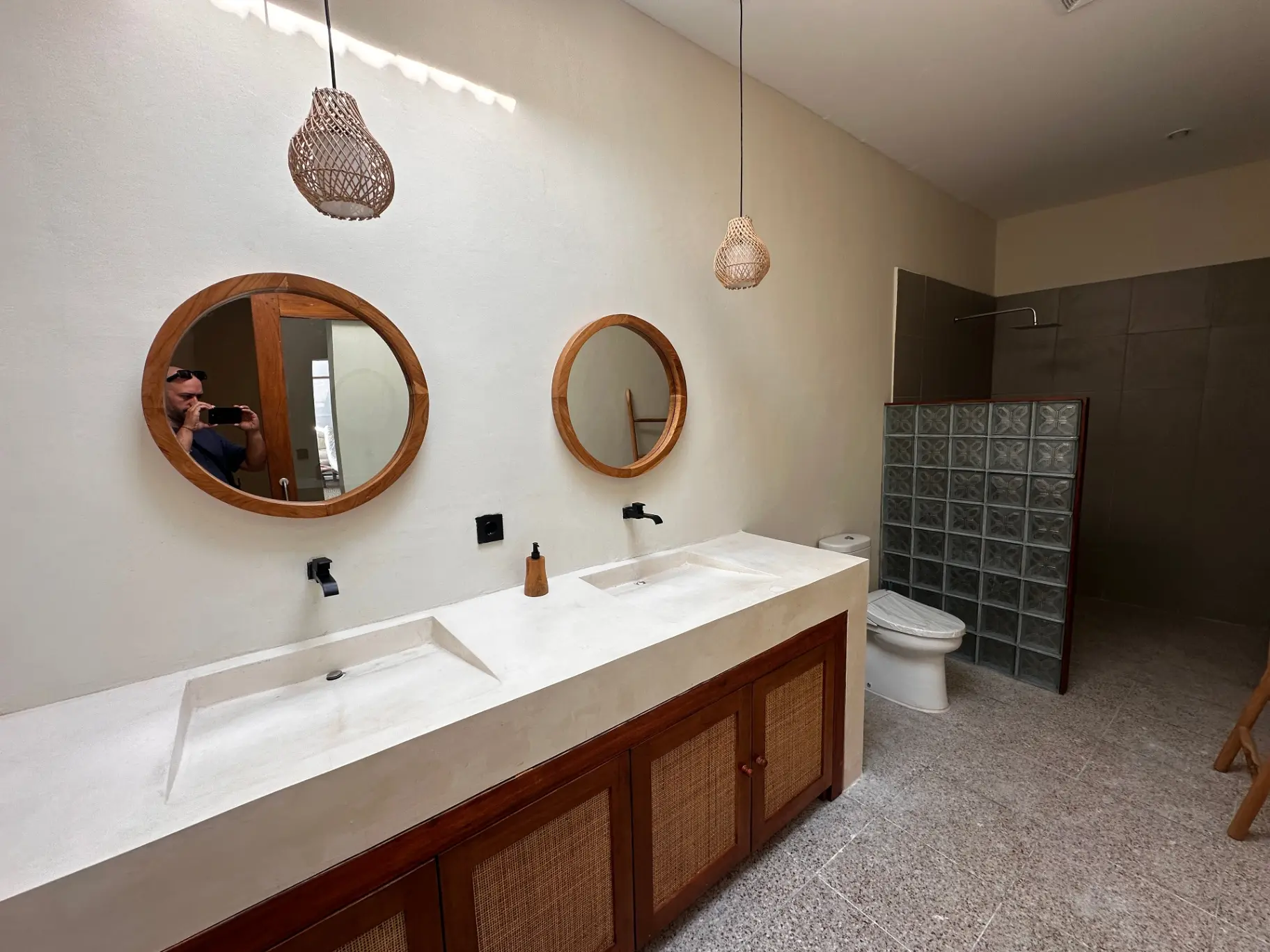 Modern 2BR Villa w/ Private Pool and Home Office, 2-bed villa for rent in Pererenan – photo 7 of 10