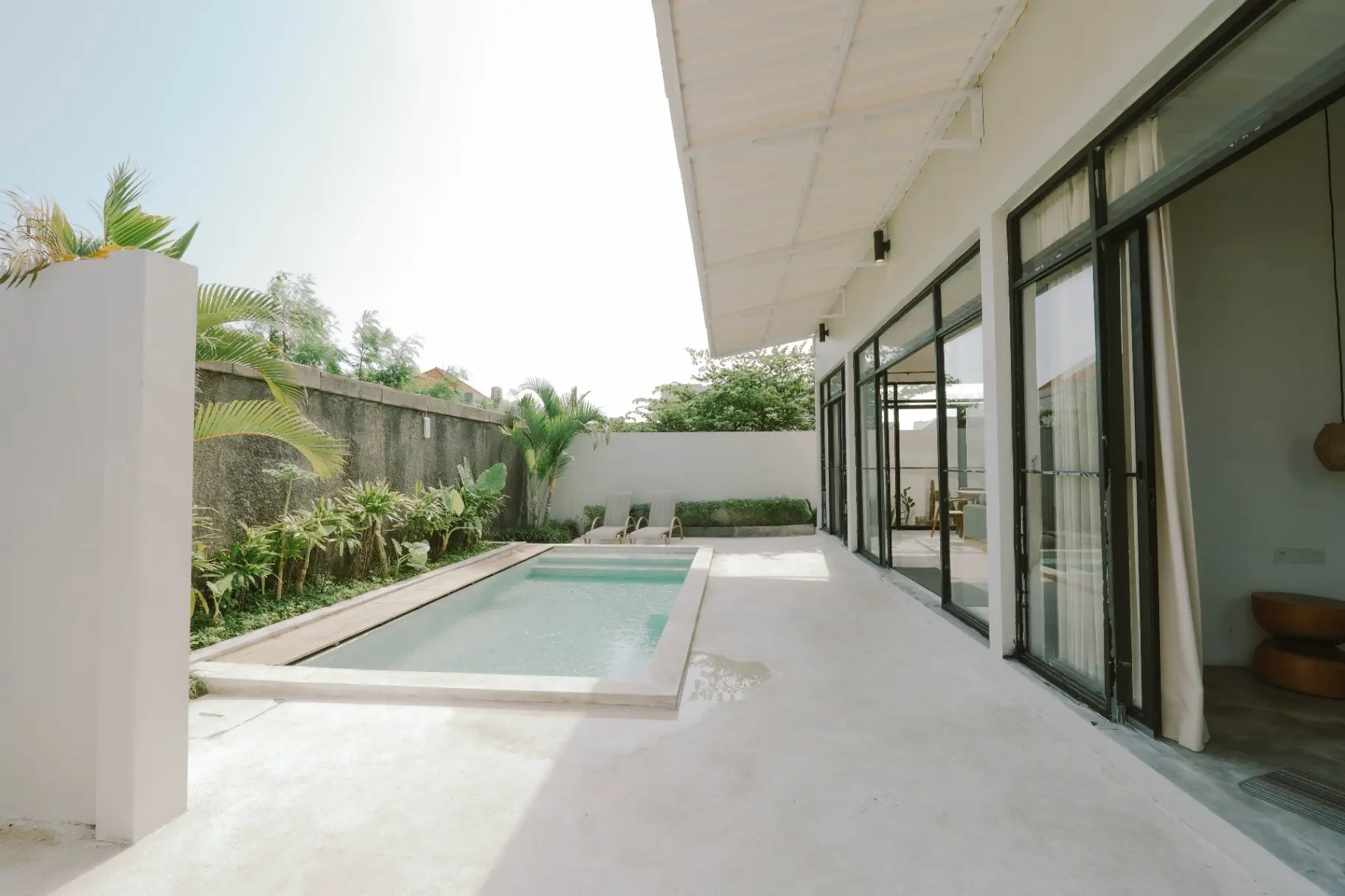 Modern 3BR Villa w/ Private Pool and Garden, 3-bed villa for rent in Canggu – photo 15 of 15