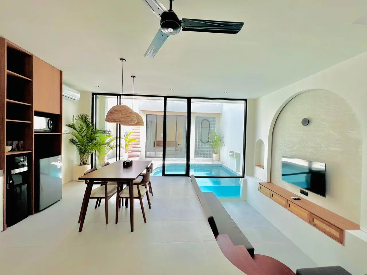 2 Bedrooms Villa in Pererenan, 2-bed villa for rent in Pererenan – photo 3 of 15