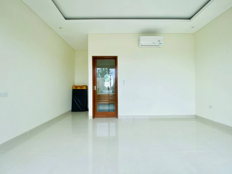 Modern Minimalist 2 Bedroom Villa in Berawa, 2-bed villa for rent in Canggu – photo 5 of 15