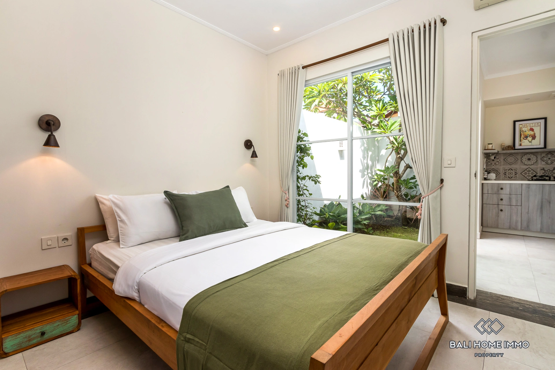 3 Bedroom Minimalist Family Villa For Rent Monthly in Berawa, 3-bed villa for rent in Canggu – photo 9 of 13
