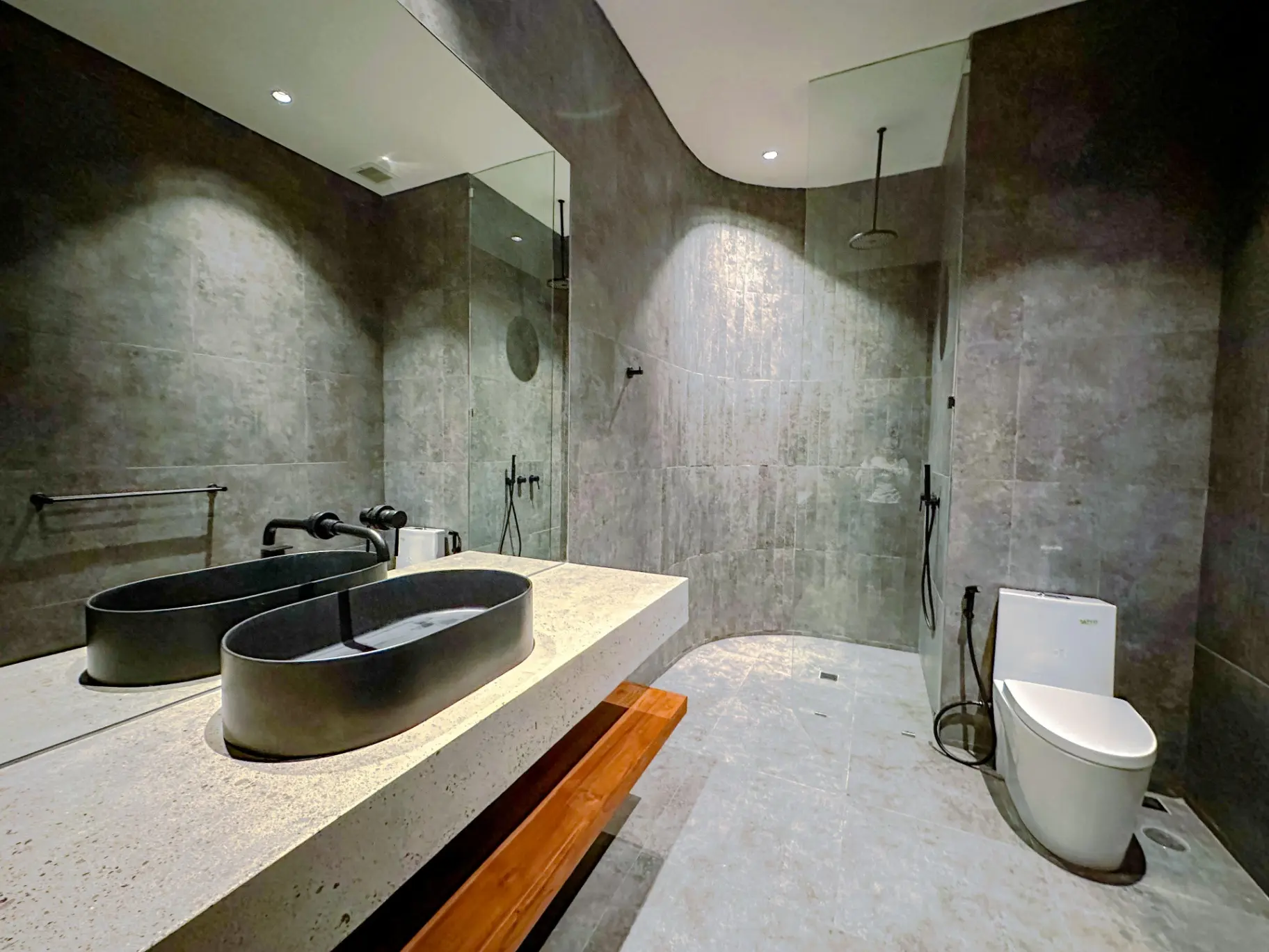 Brand New 2 Bedroom Stylish Contemporary Villa in Semer – Umalas, 2-bed villa for rent in Canggu – photo 8 of 15