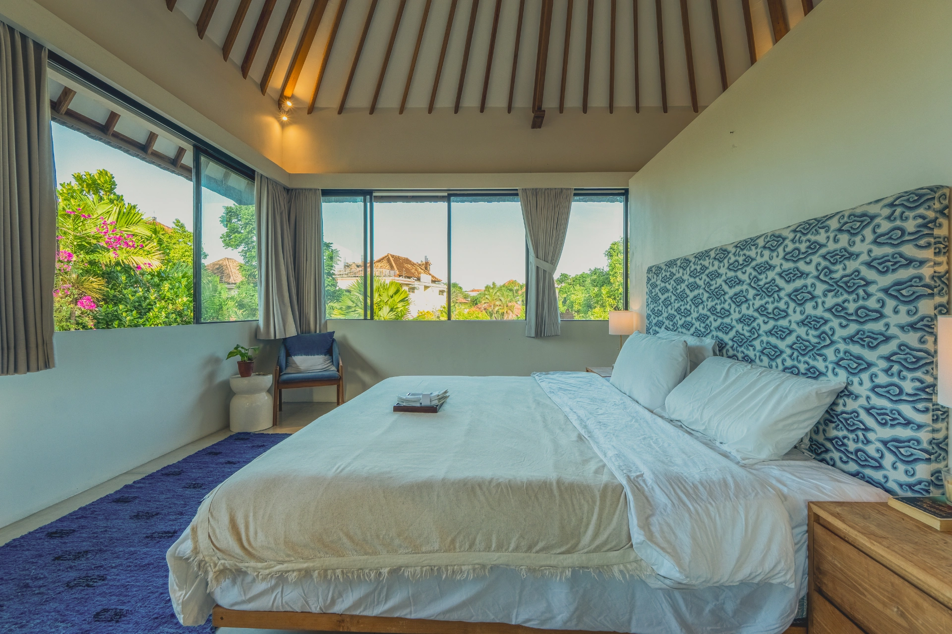 Tropical Luxury 5BR Villa in Canggu | Villa Kiki, 5-bed villa for rent in Canggu – photo 7 of 15