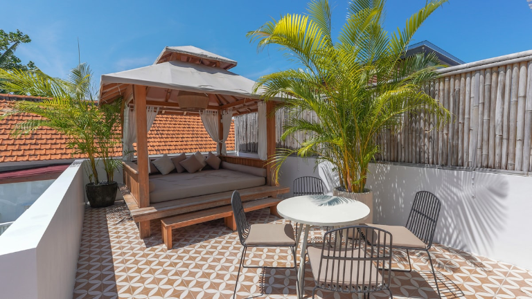 Villa LuClo - 2BR Canggu | Private Swimming Pool & Rooftop, 2-bed villa for rent in Canggu – photo 5 of 15
