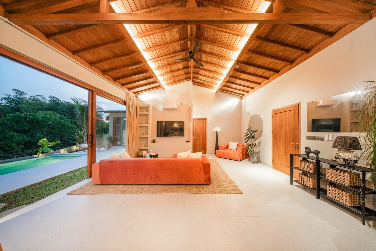 Akami 4BR Private Pool Villa in Pererenan, 4-bed villa for rent in Pererenan – photo 13 of 15
