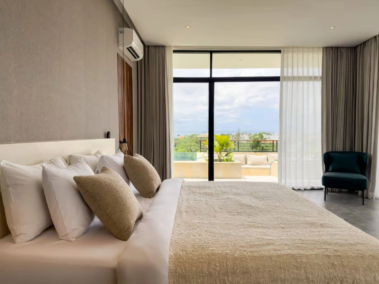 4BR Villa with Rooftop Pool and Ocean View in Pantai Lima, Pererenan, 4-bed villa for rent in Pererenan – photo 6 of 8