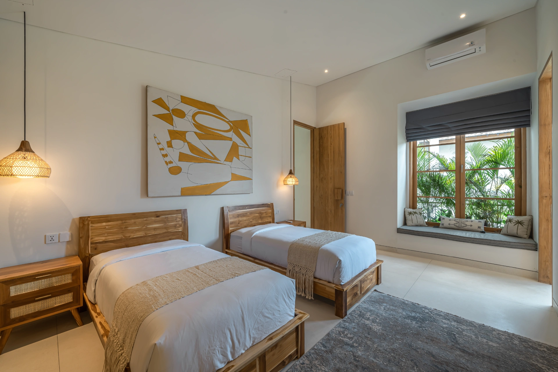 Villa Kameelya - Luxury 4-Bedroom Tropical Villa in the Heart of Berawa, 4-bed villa for rent in Canggu – photo 15 of 15