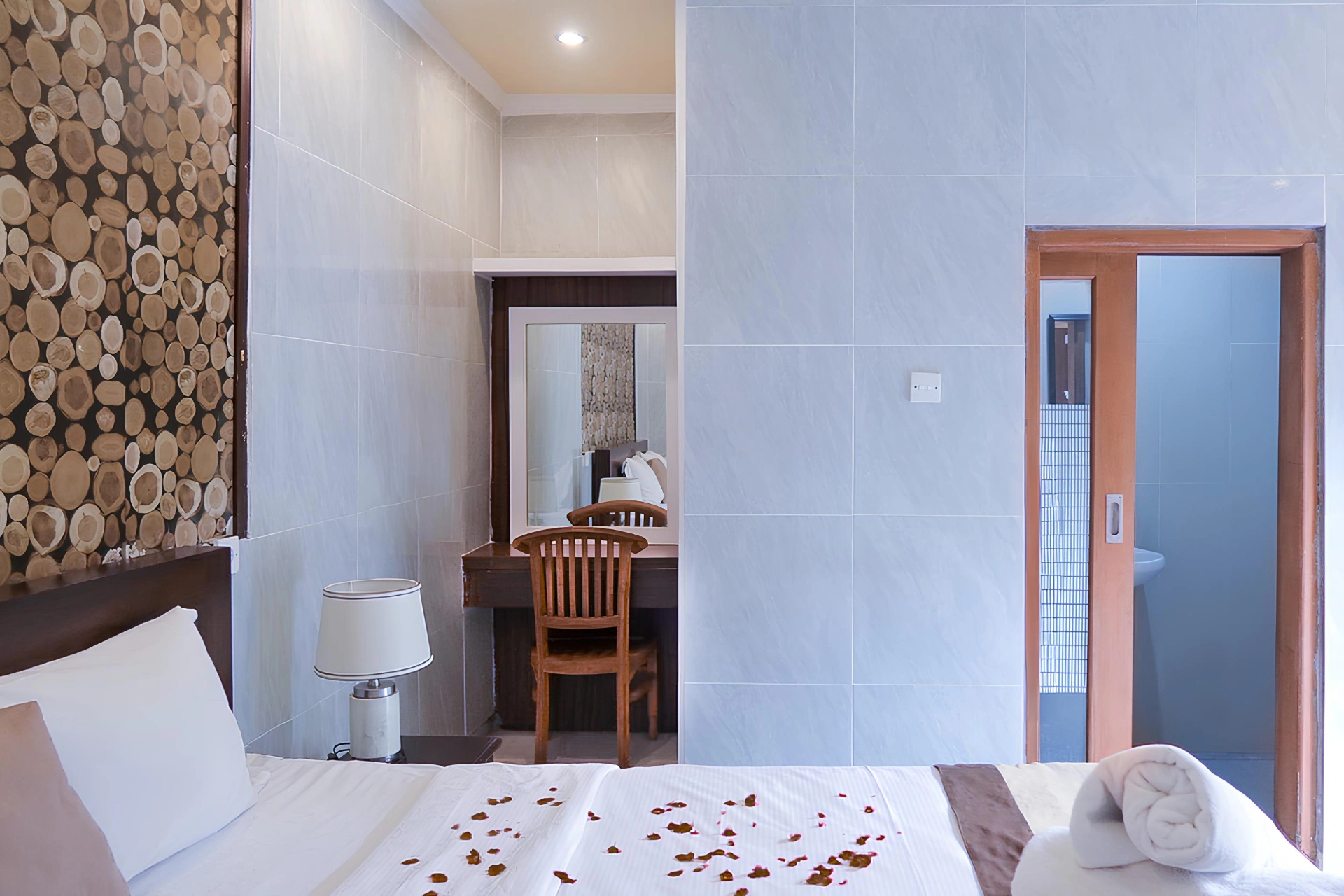 Tropical Escape 2BR Pool Villa I Hideaway Sanur, 2-bed villa for rent in Sanur – photo 7 of 15