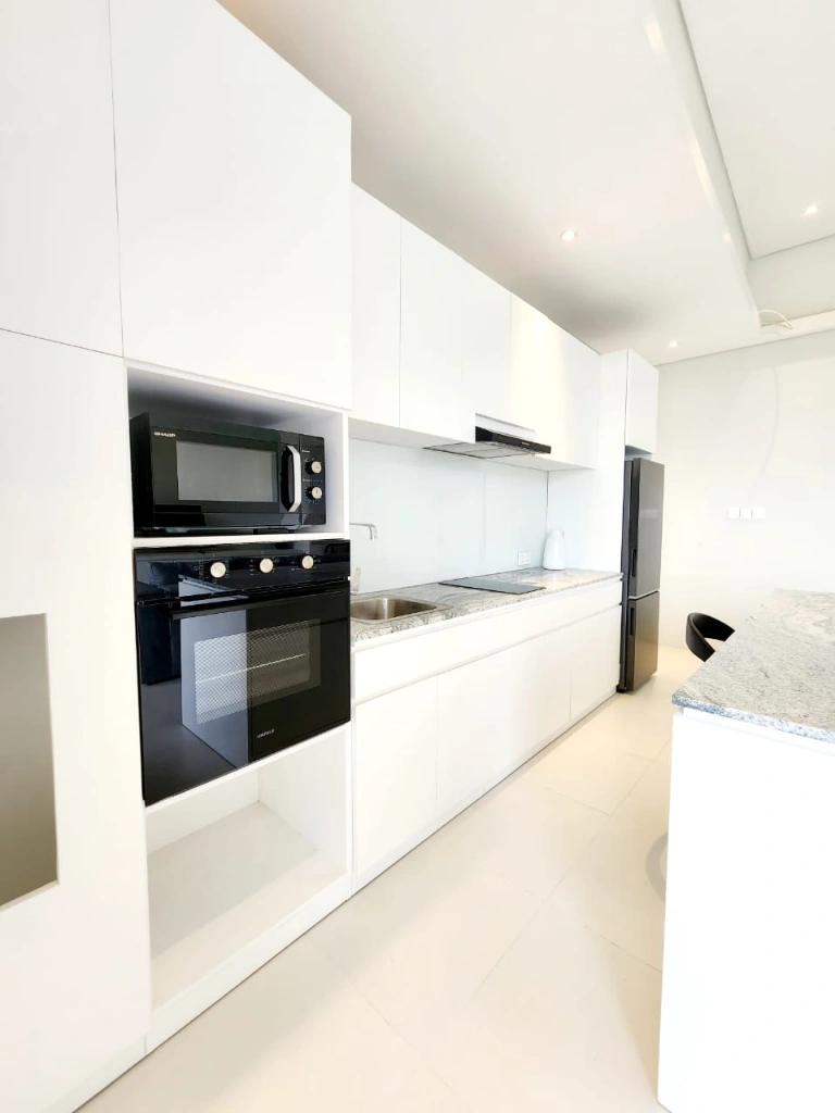 Modern 1 Bedroom Apartment in Prime Berawa, 1-bed villa for rent in Canggu – photo 5 of 15