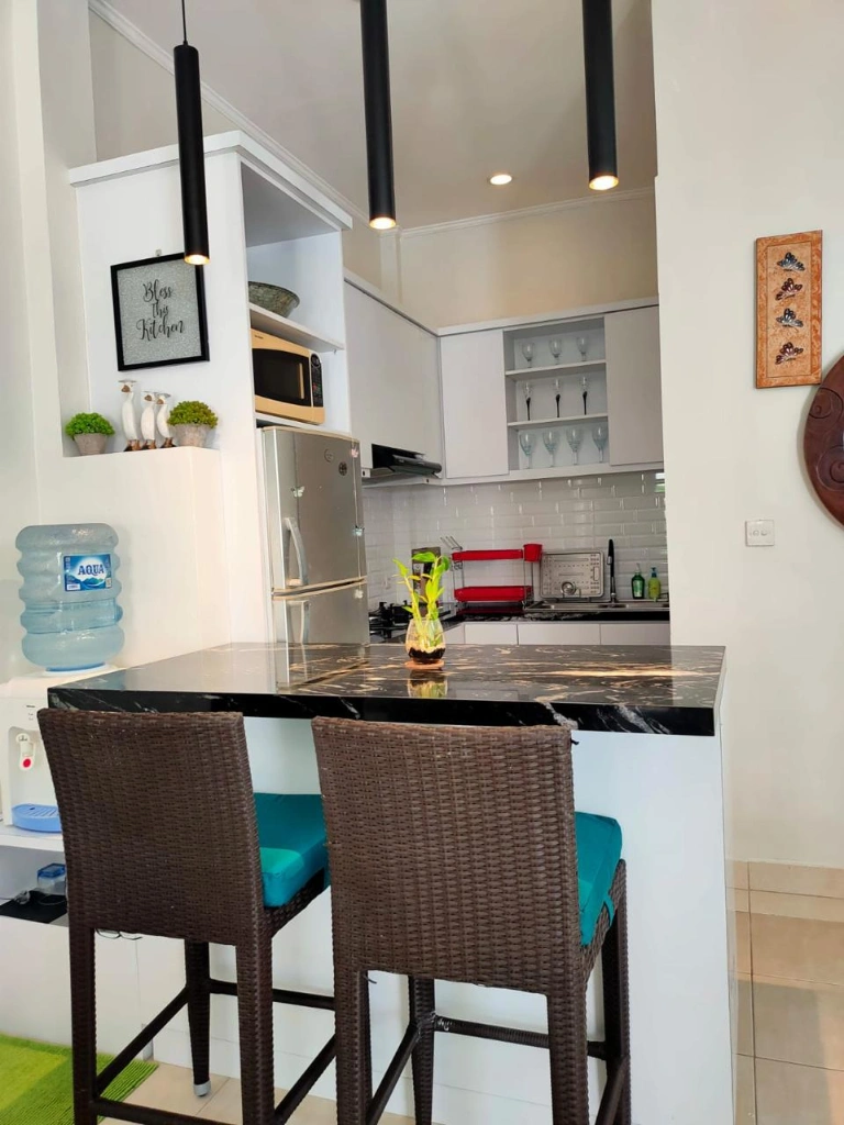An - for Rent Kontemporer Style Villa in Taman Griya Jimbaran, 3-bed villa for rent in Uluwatu – photo 7 of 15